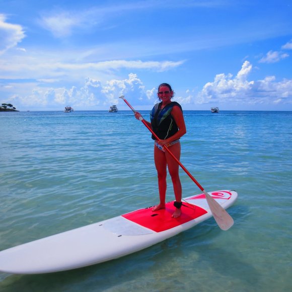 Meet Your Posher, Jenn 🥰 - Picture 5 of 6